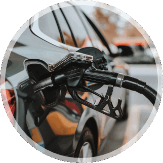 Zapfpistole an einer Tankstelle